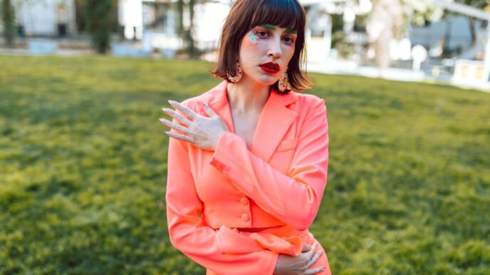 Fotos de stock gratuitas de accesorios, al aire libre, atractivo