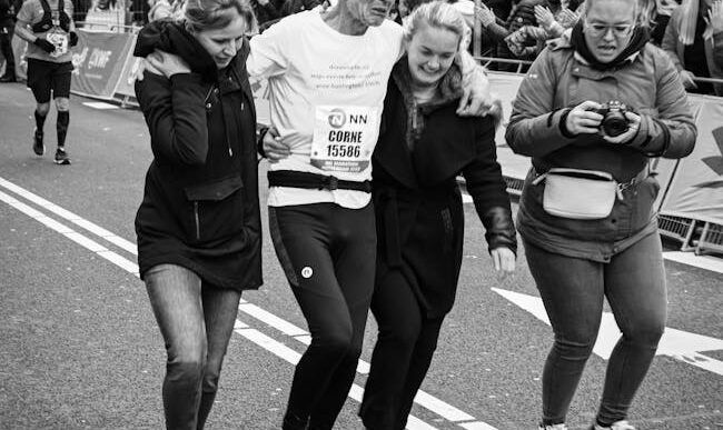 Fotos de stock gratuitas de adulto, apoyar, apoyo